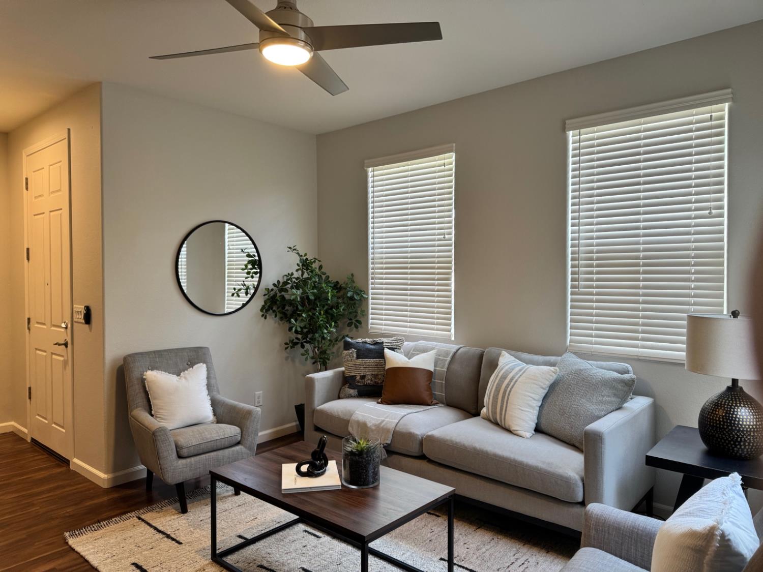 Detail Gallery Image 5 of 24 For 1983 Muscovy Rd, West Sacramento,  CA 95691 - 3 Beds | 2/1 Baths