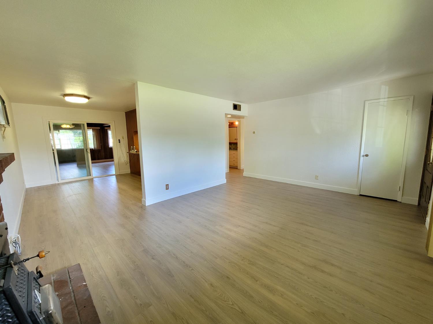Detail Gallery Image 15 of 35 For 1408 Gregory Way, Roseville,  CA 95661 - 3 Beds | 2 Baths