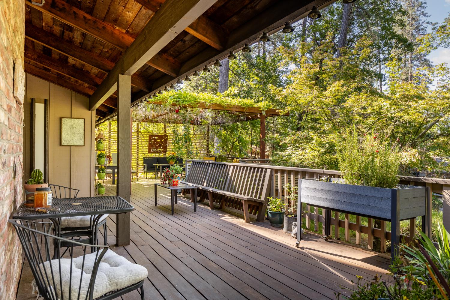 Nottingham Lane, Grass Valley, California image 2