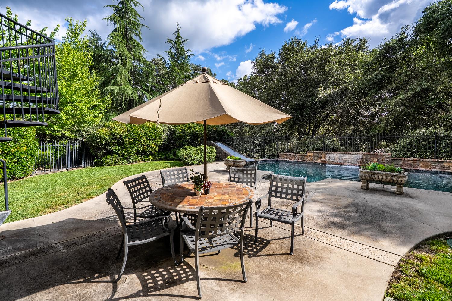 Madrone Court, Auburn, California image 24