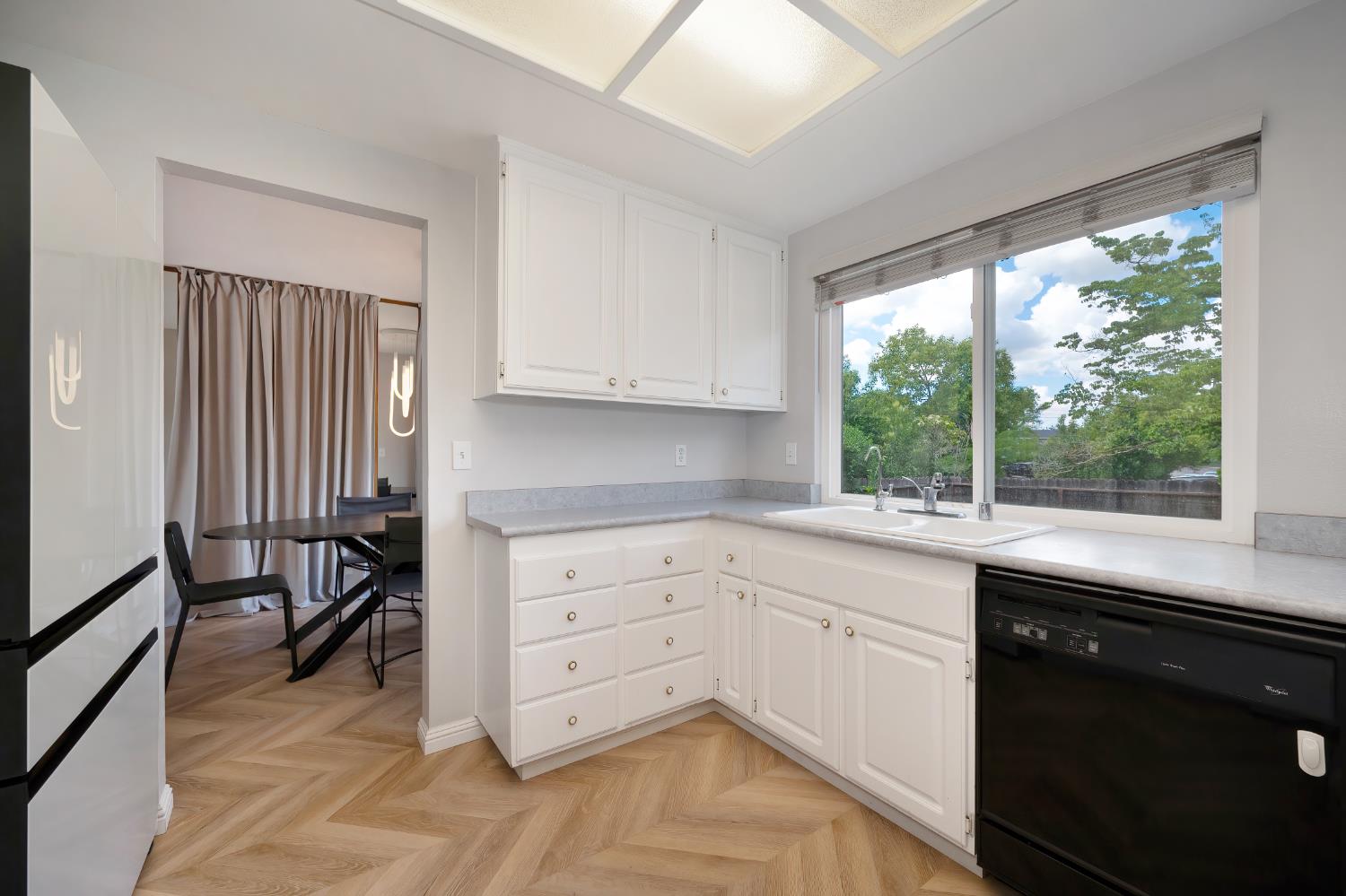 Caldera Way, Sacramento, California image 10