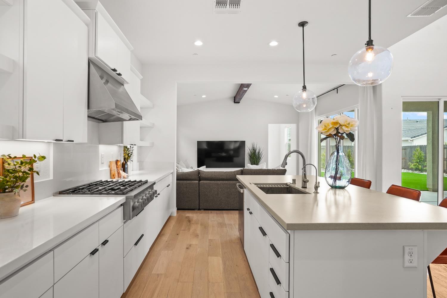 Detail Gallery Image 18 of 71 For 12840 Pier View Way, Rancho Cordova,  CA 95742 - 4 Beds | 3/1 Baths