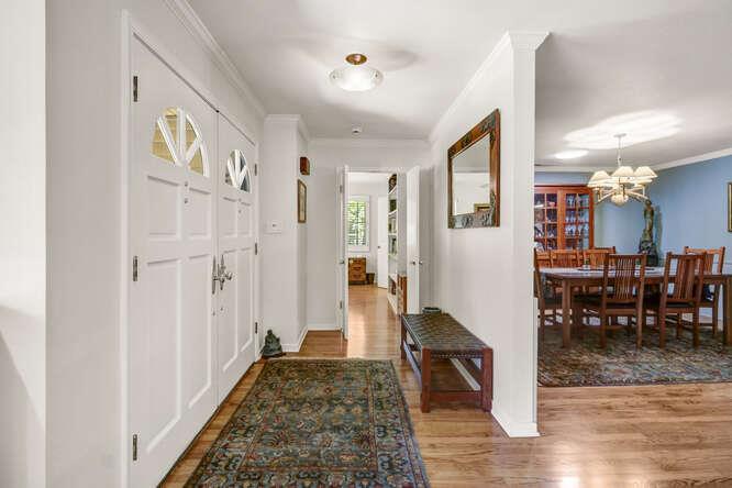 Detail Gallery Image 8 of 82 For 3399 Barberry, Sacramento,  CA 95864 - 5 Beds | 3/2 Baths