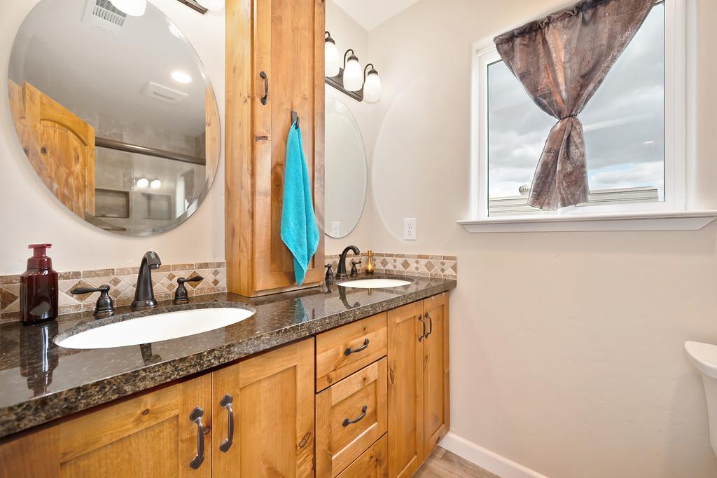 Detail Gallery Image 28 of 87 For 24684 N Watkinson Rd, Acampo,  CA 95220 - 2 Beds | 2 Baths