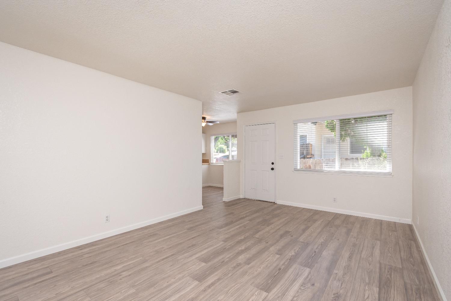 Detail Gallery Image 6 of 35 For 6230 Westwood Dr, Rocklin,  CA 95677 - – Beds | – Baths