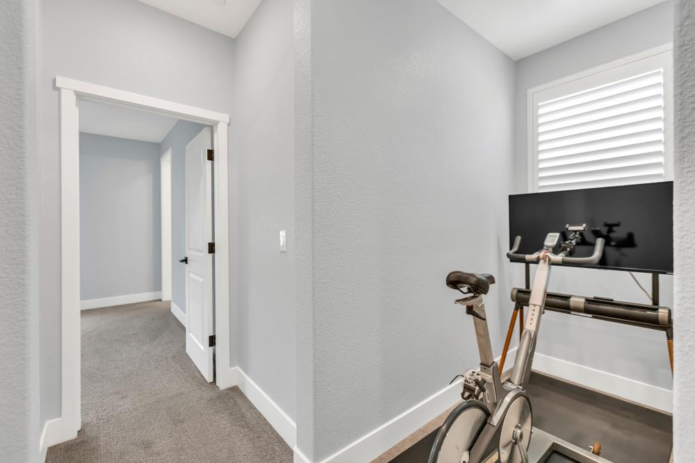 Tanager Court, West Sacramento, California image 23