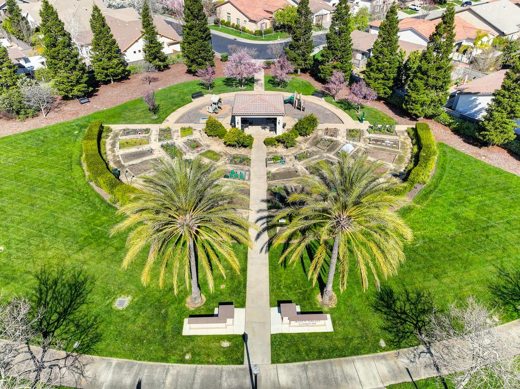 Detail Gallery Image 96 of 99 For 5730 Palmera Ln, Sacramento,  CA 95835 - 2 Beds | 2 Baths