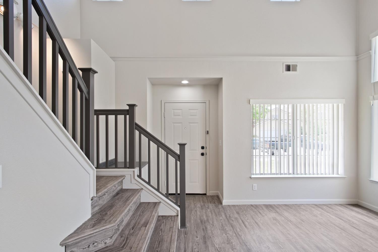 Detail Gallery Image 9 of 27 For 1243 Windham Ct, Tracy,  CA 95377 - 3 Beds | 2/1 Baths