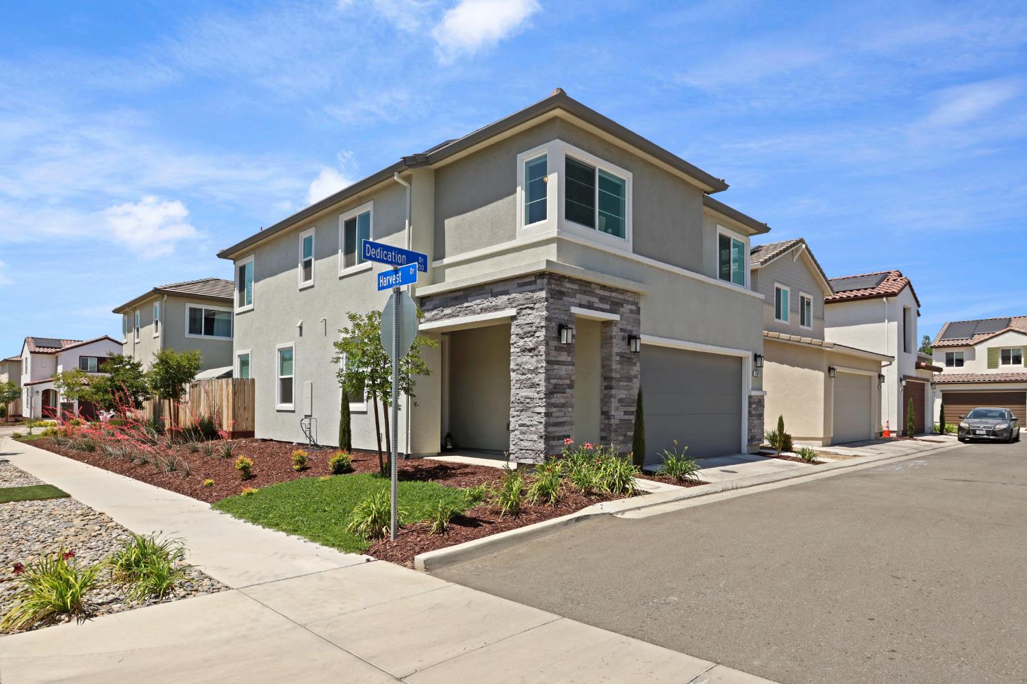 Detail Gallery Image 2 of 38 For 3921 Dedication Dr, Turlock,  CA 95382 - 3 Beds | 2/1 Baths