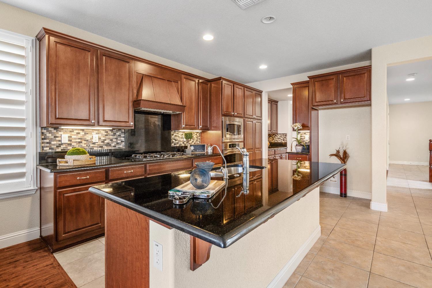 Detail Gallery Image 8 of 31 For 10145 10145 Blue Anchor Lane Ln, Stockton,  CA 95219 - 4 Beds | 2/1 Baths
