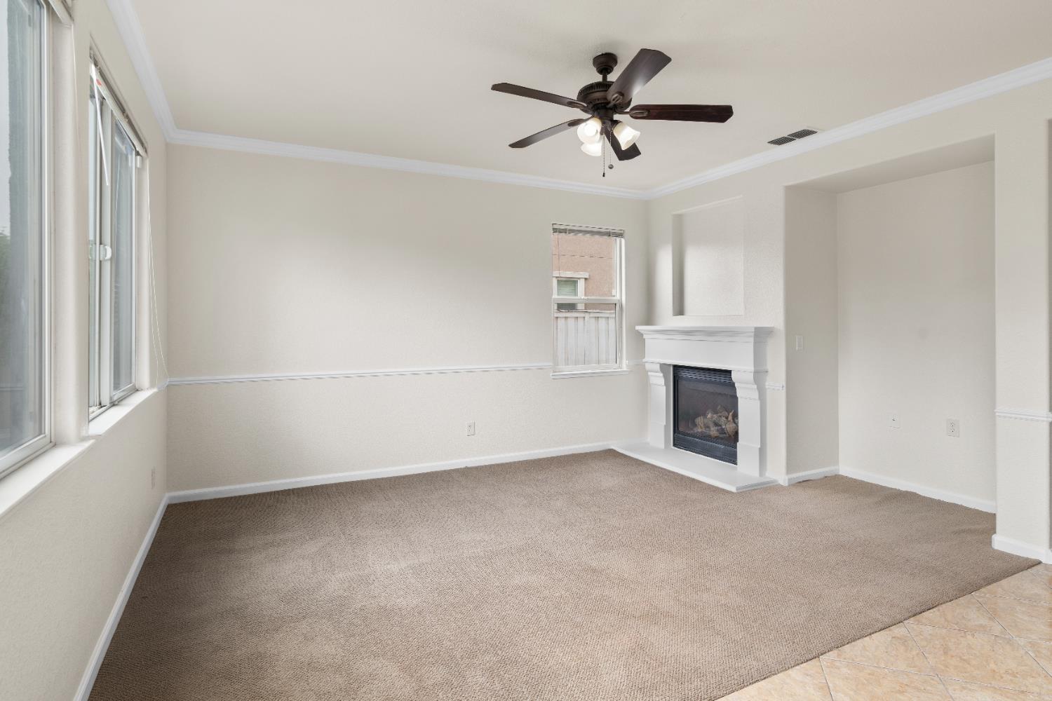 Detail Gallery Image 7 of 39 For 17636 Red Barley Ct, Lathrop,  CA 95330 - 3 Beds | 2/1 Baths