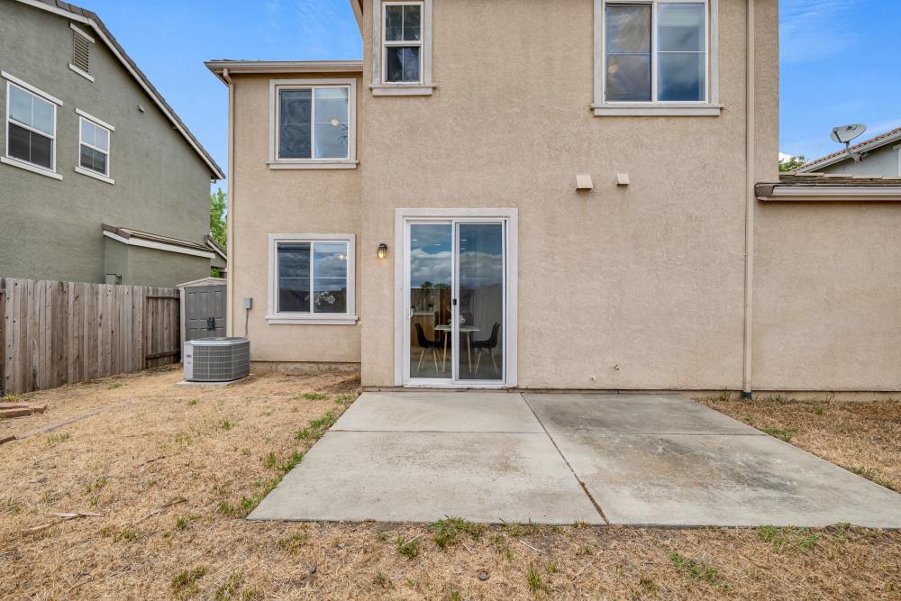 Caddington Way, Sacramento, California image 34