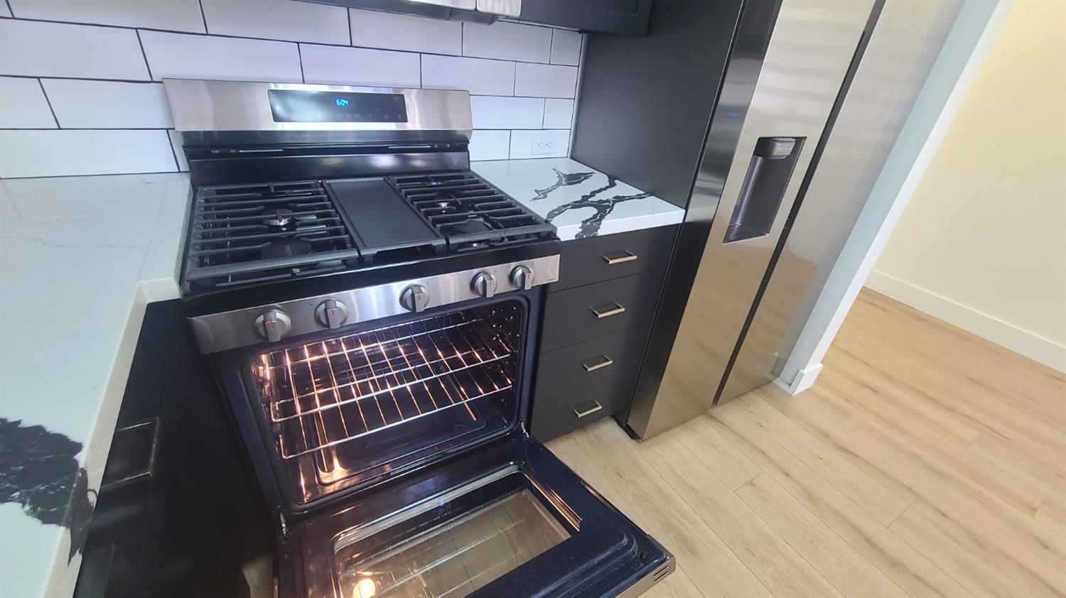 Detail Gallery Image 20 of 37 For 330 13th St 1a,  Oakland,  CA 94612 - 1 Beds | 1/1 Baths