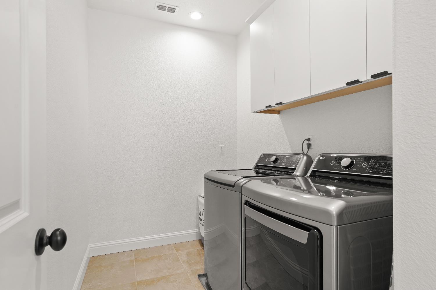Detail Gallery Image 51 of 71 For 12840 Pier View Way, Rancho Cordova,  CA 95742 - 4 Beds | 3/1 Baths