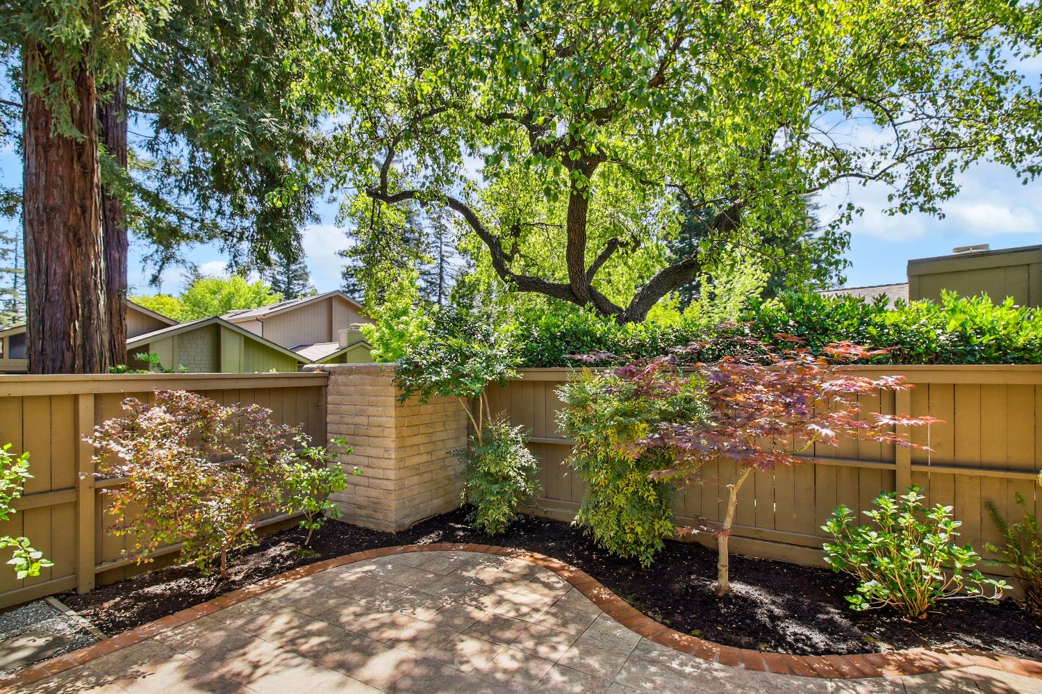Detail Gallery Image 6 of 59 For 306 East Ranch Rd, Sacramento,  CA 95825 - 2 Beds | 2 Baths