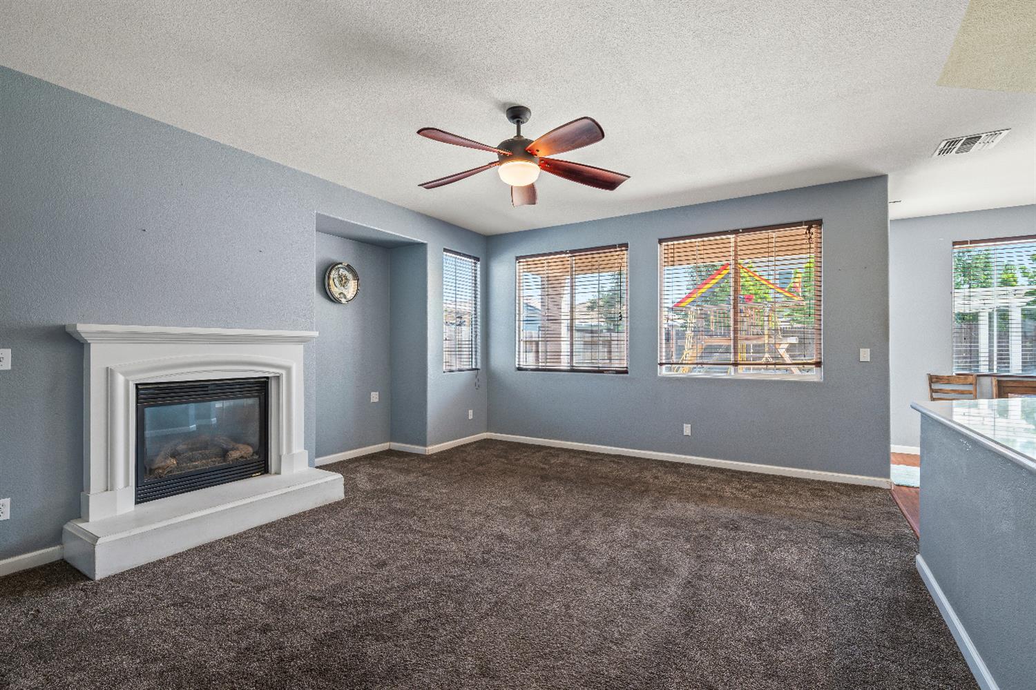 Detail Gallery Image 11 of 43 For 4151 Etoway Way, Rancho Cordova,  CA 95742 - 5 Beds | 3/1 Baths