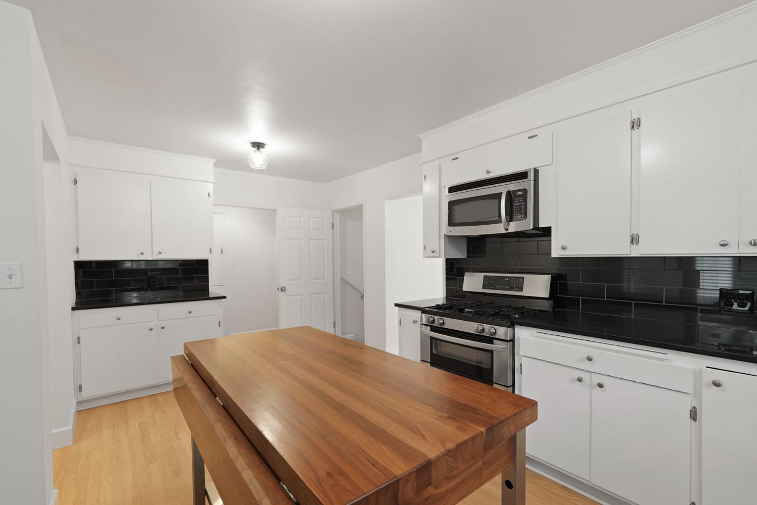 Detail Gallery Image 20 of 49 For 205 S Crescent Ave, Lodi,  CA 95240 - 3 Beds | 2 Baths