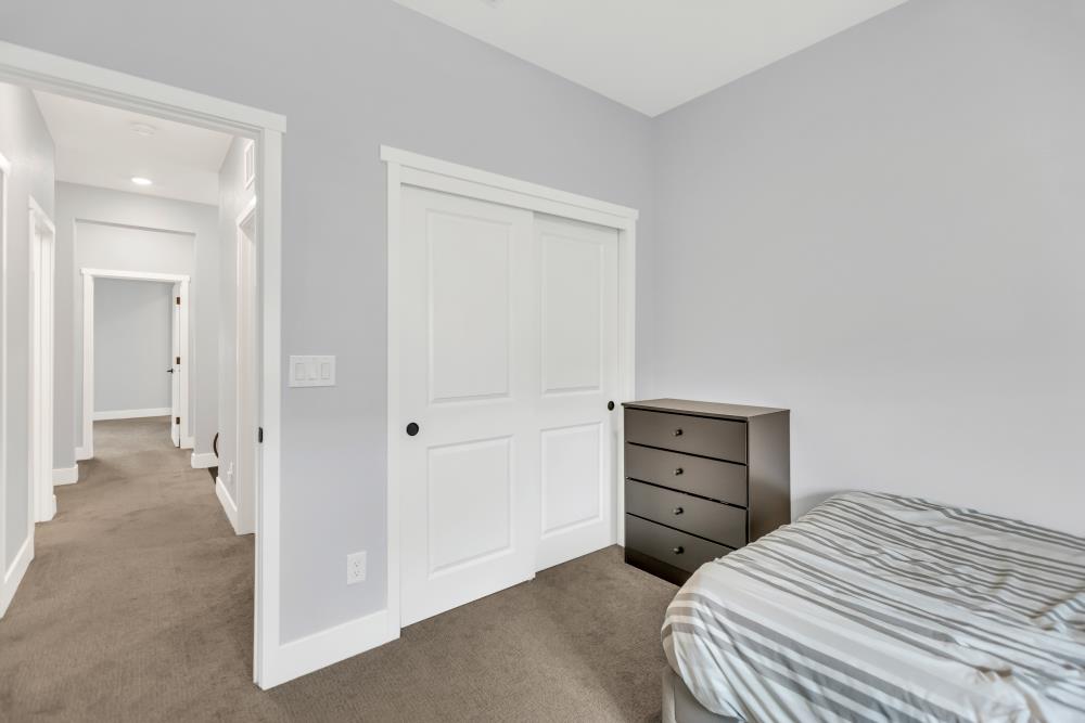 Tanager Court, West Sacramento, California image 36