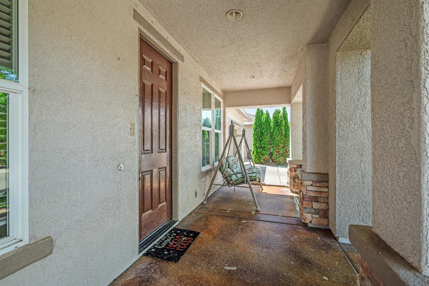 Detail Gallery Image 6 of 43 For 4151 Etoway Way, Rancho Cordova,  CA 95742 - 5 Beds | 3/1 Baths