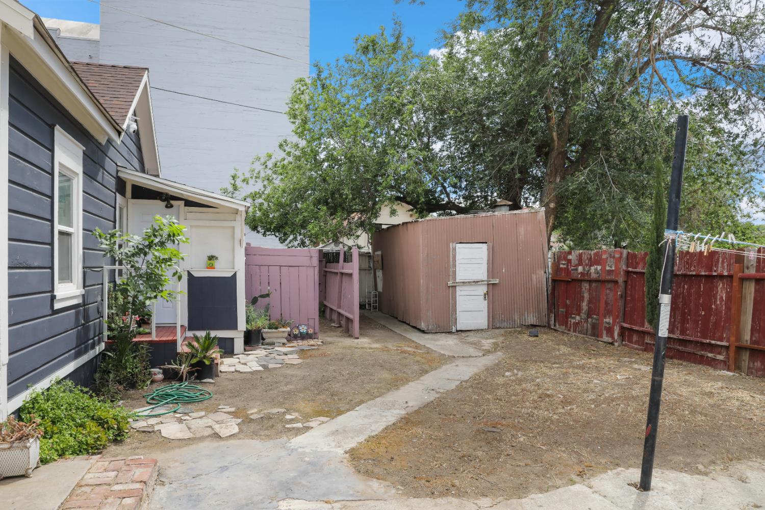 Detail Gallery Image 20 of 23 For 18 W 8th St, Tracy,  CA 95376 - – Beds | – Baths