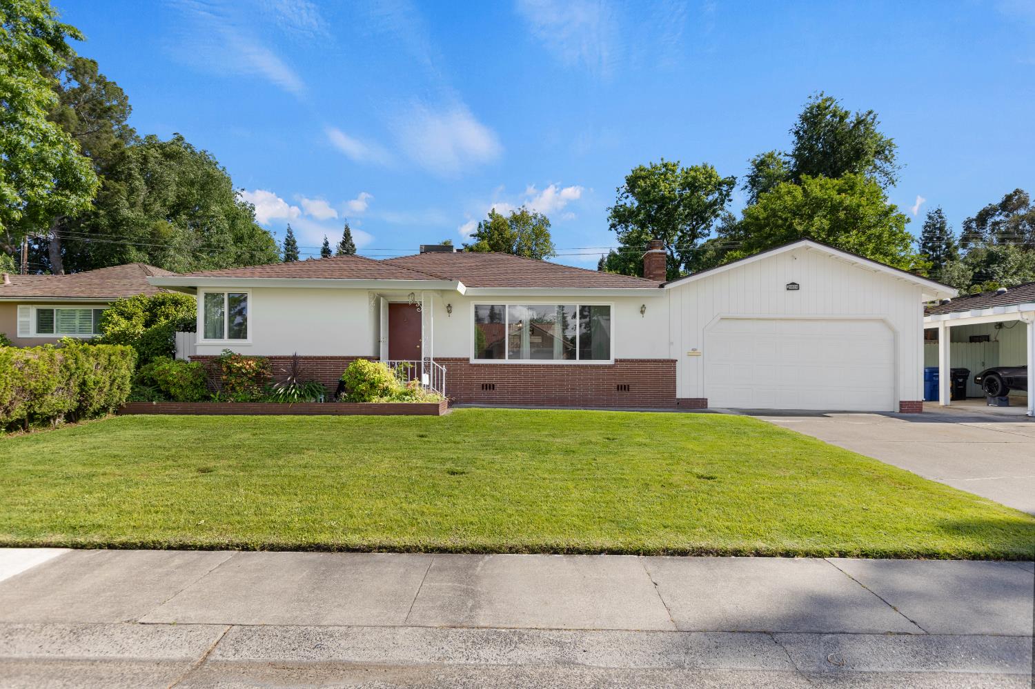Detail Gallery Image 1 of 47 For 1824 Maryal Dr, Sacramento,  CA 95864 - 3 Beds | 2 Baths
