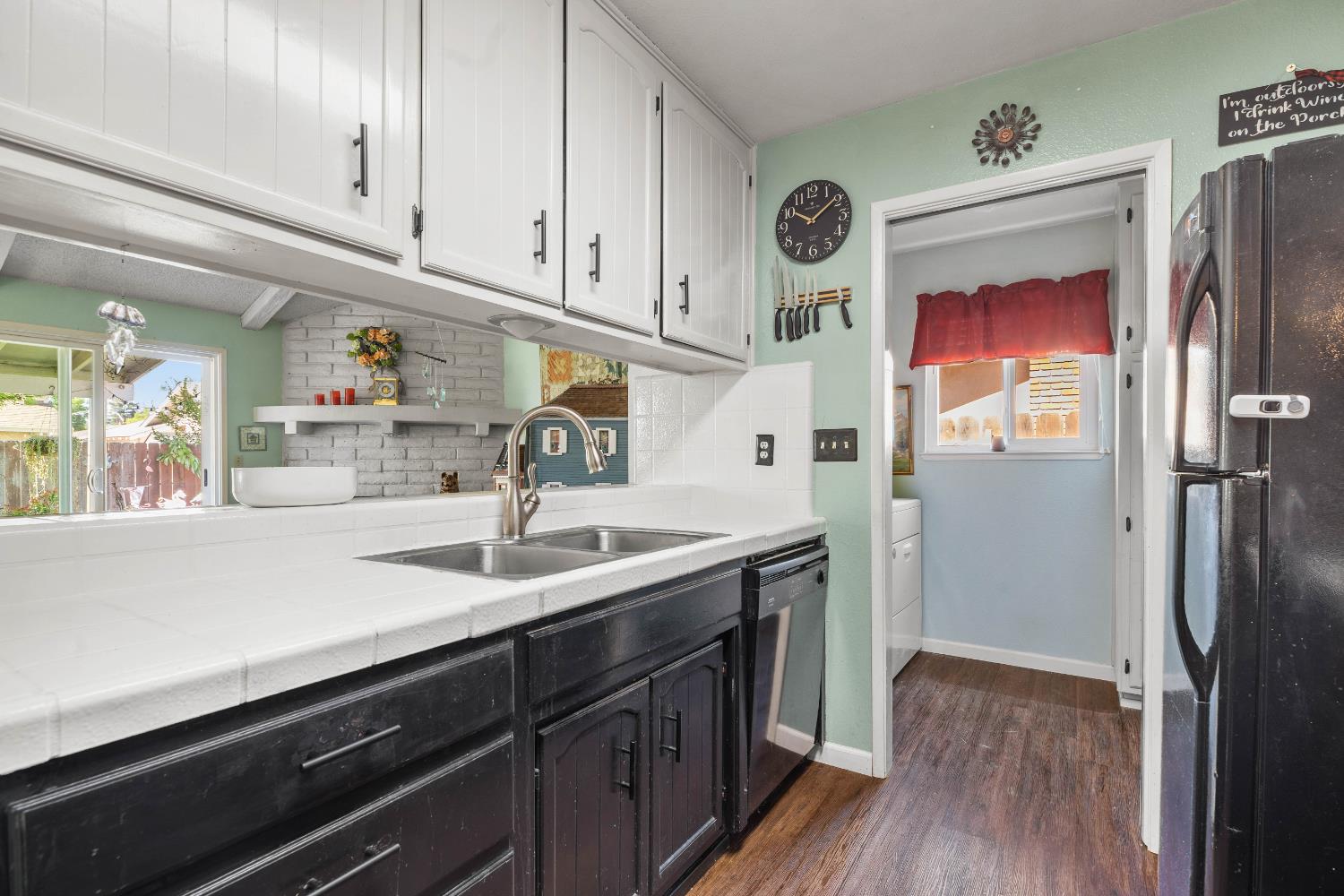 Detail Gallery Image 9 of 28 For 2820 Marble Dr, Modesto,  CA 95355 - 3 Beds | 2 Baths