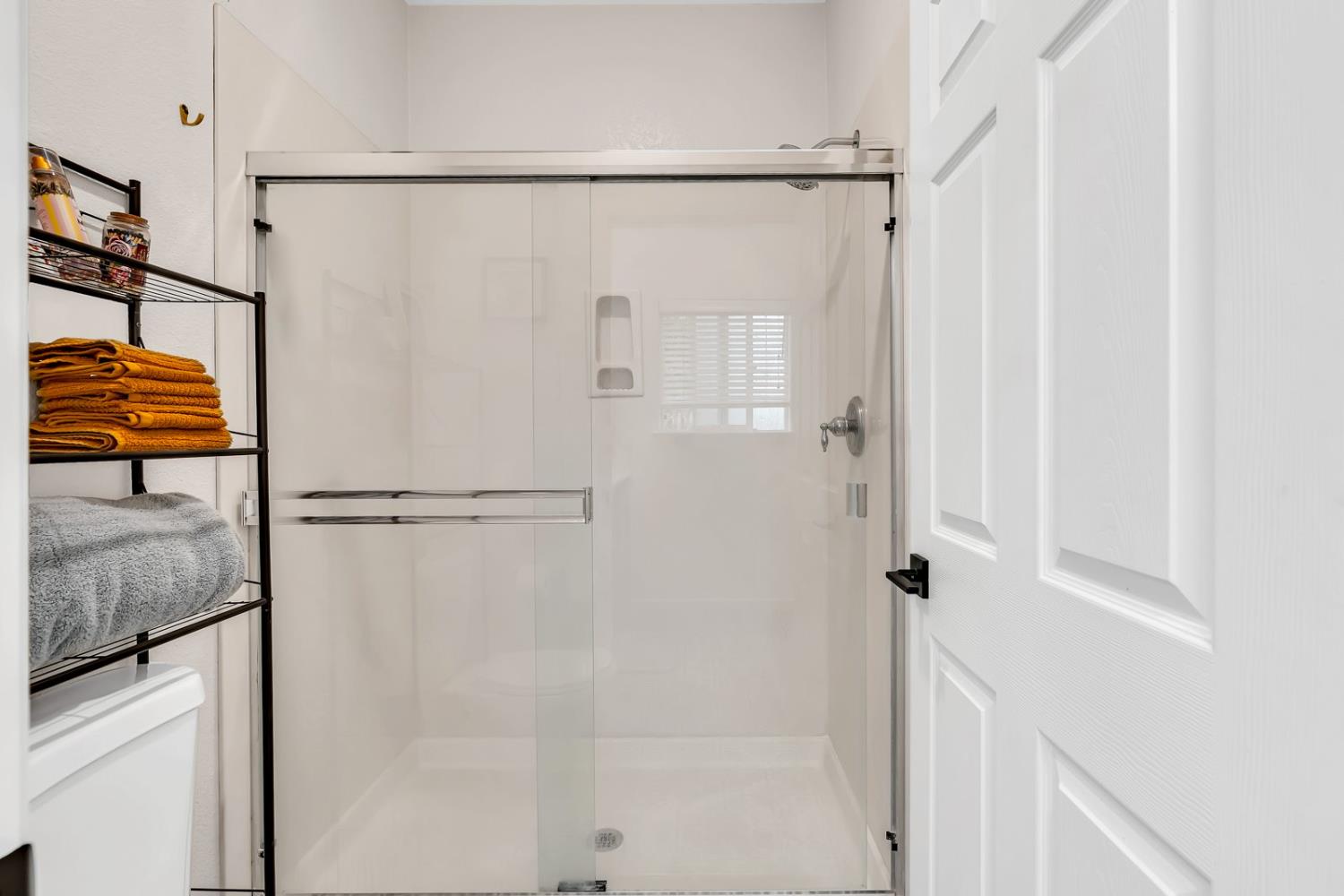 Detail Gallery Image 27 of 48 For 3008 La Vina Cir, Los Banos,  CA 93635 - 3 Beds | 2 Baths
