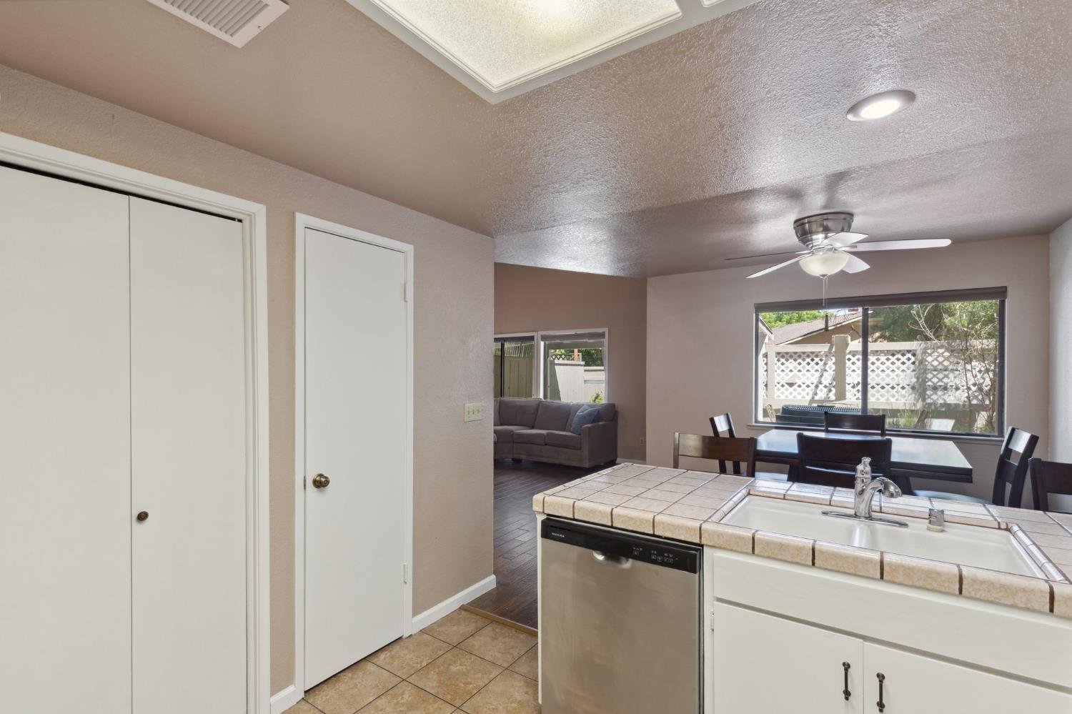 Detail Gallery Image 24 of 34 For 3350 M St #15,  Merced,  CA 95348 - 3 Beds | 2/1 Baths