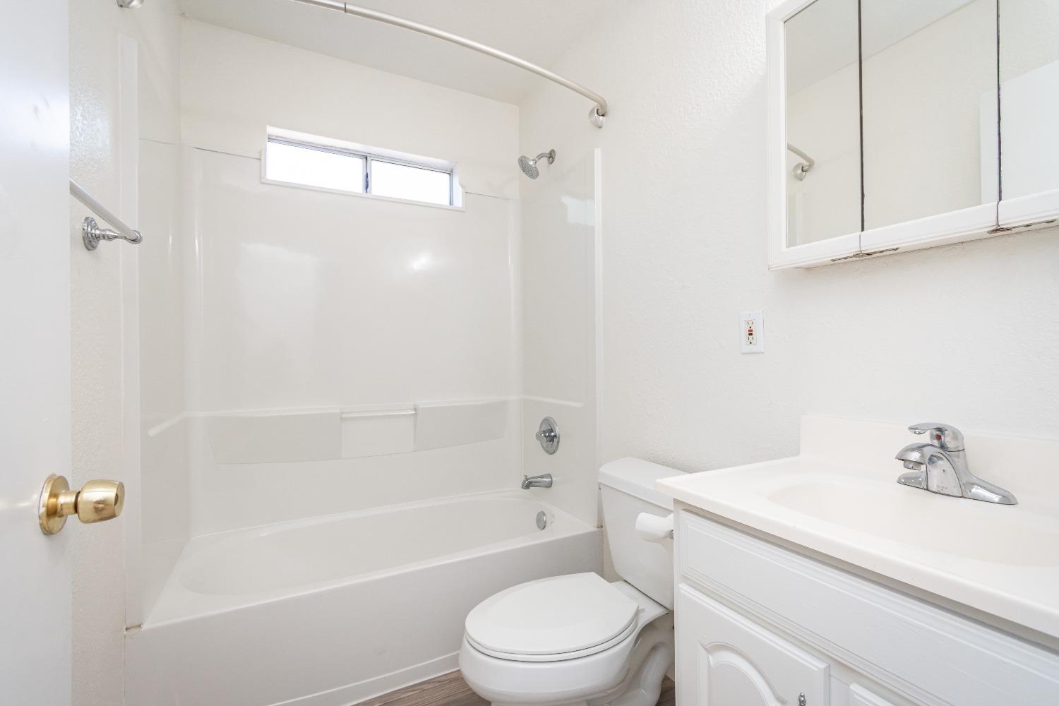 Detail Gallery Image 14 of 35 For 6230 Westwood Dr, Rocklin,  CA 95677 - – Beds | – Baths