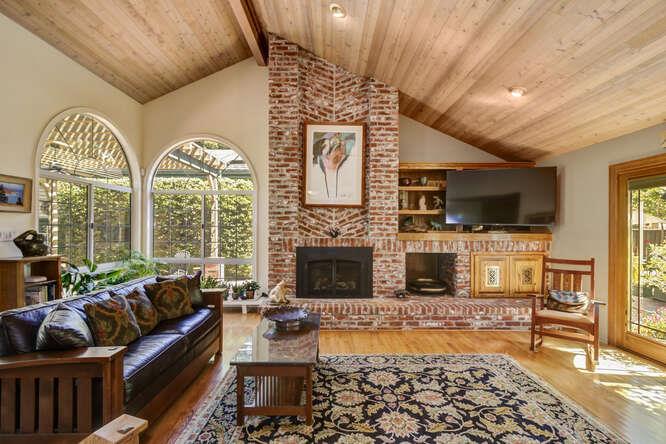 Detail Gallery Image 17 of 82 For 3399 Barberry, Sacramento,  CA 95864 - 5 Beds | 3/2 Baths