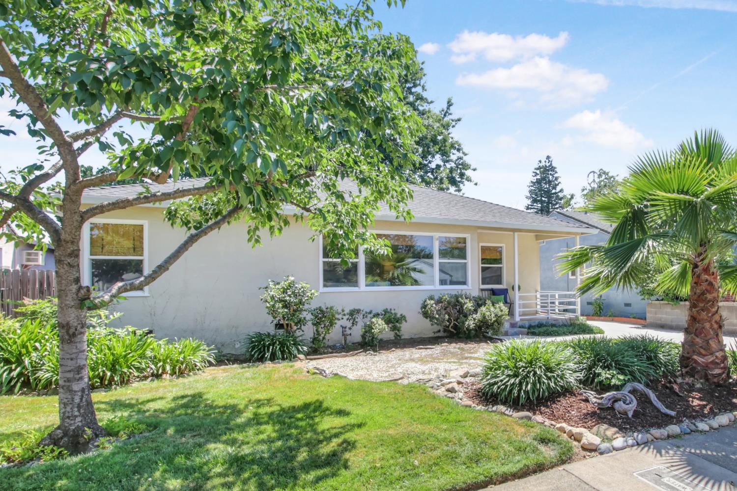 Detail Gallery Image 48 of 48 For 5960 12th Ave, Sacramento,  CA 95820 - 3 Beds | 1 Baths