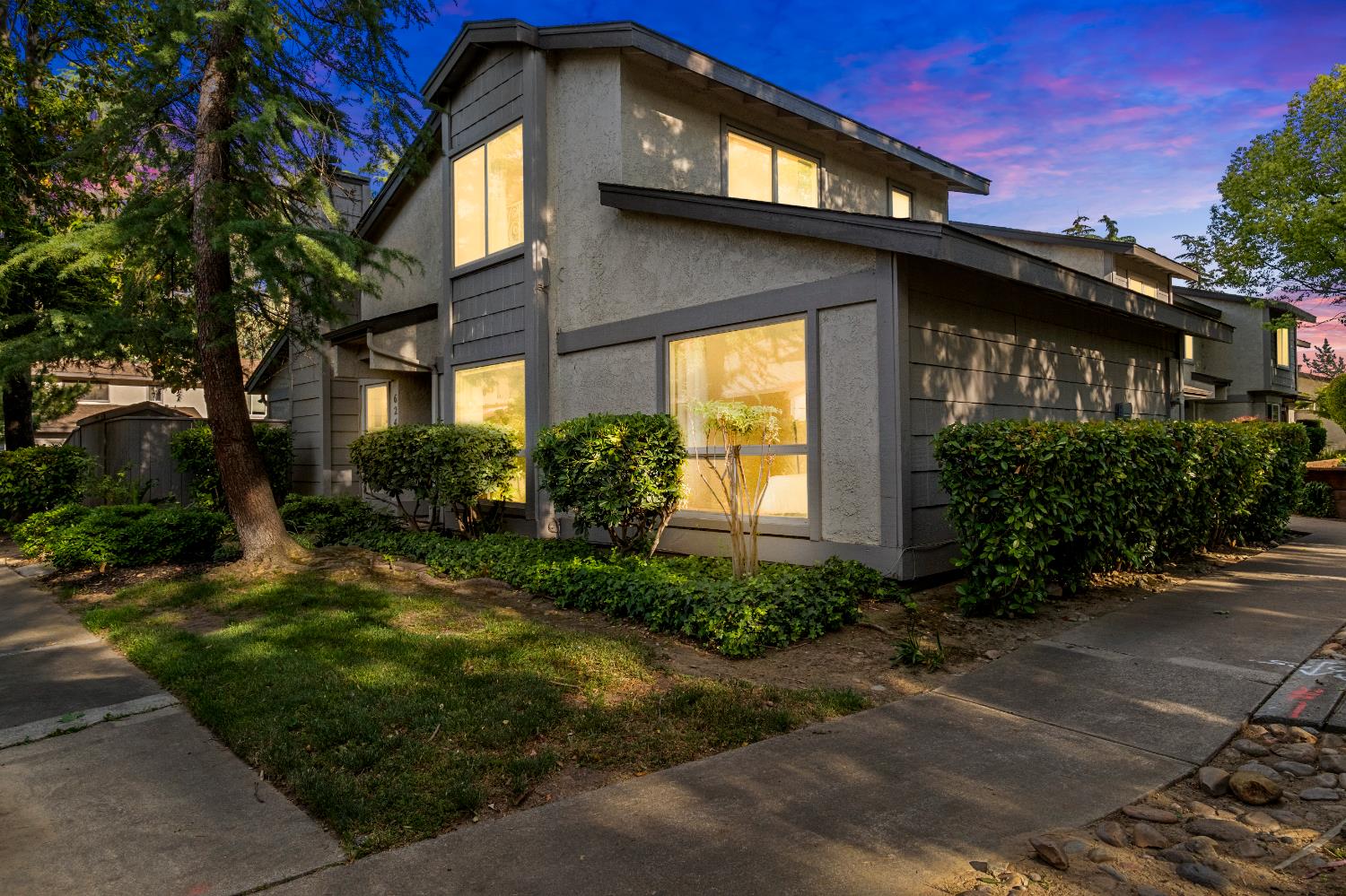 Holly Spring Court, Citrus Heights, California image 1