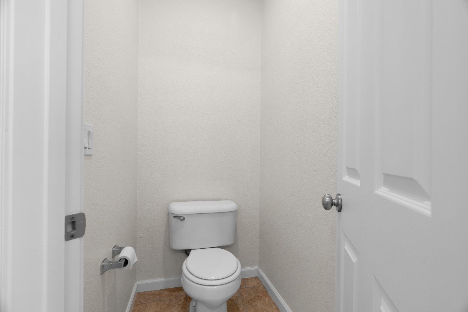 Detail Gallery Image 20 of 39 For 17636 Red Barley Ct, Lathrop,  CA 95330 - 3 Beds | 2/1 Baths