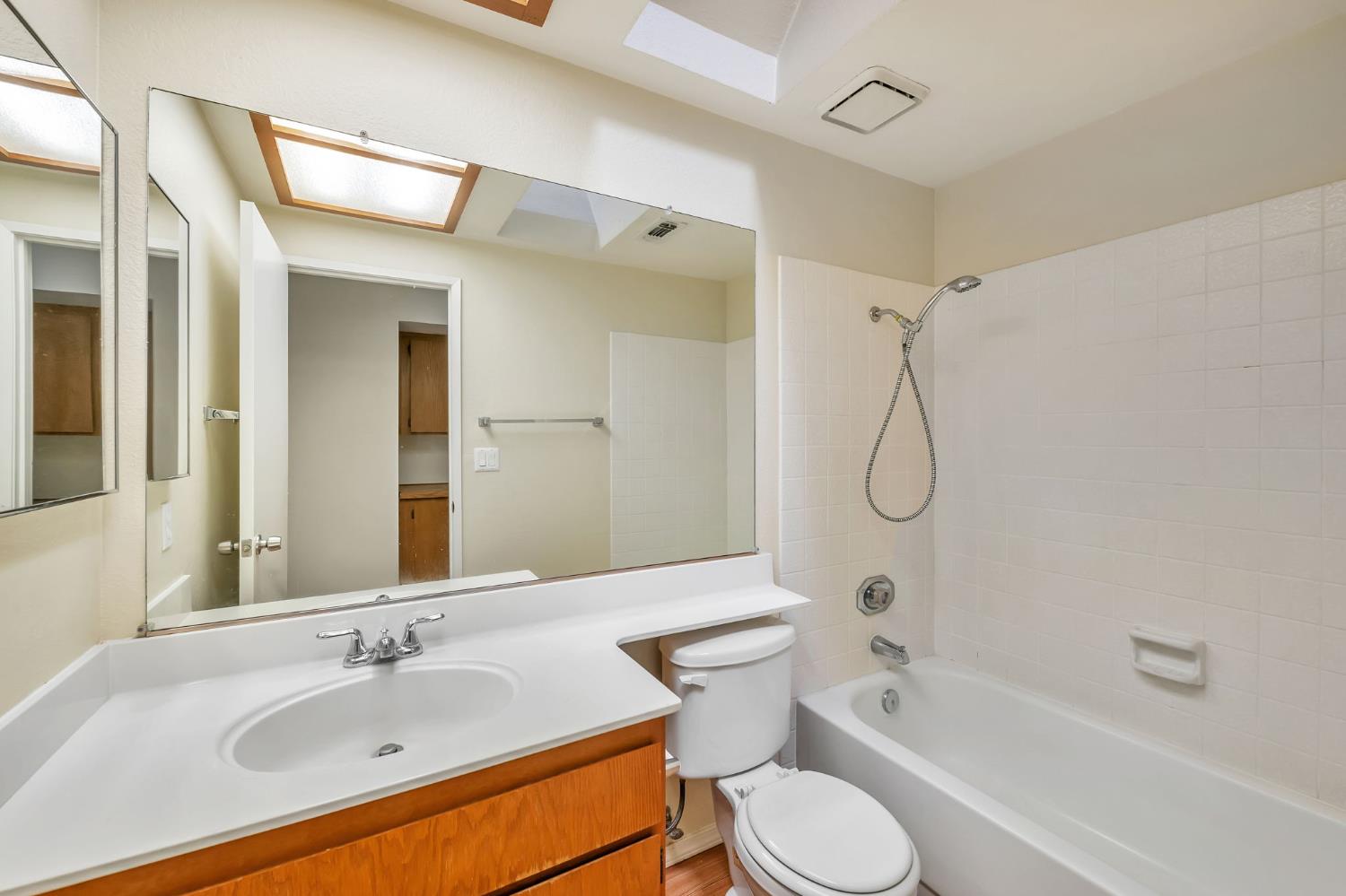 Lovewood Court, Citrus Heights, California image 30