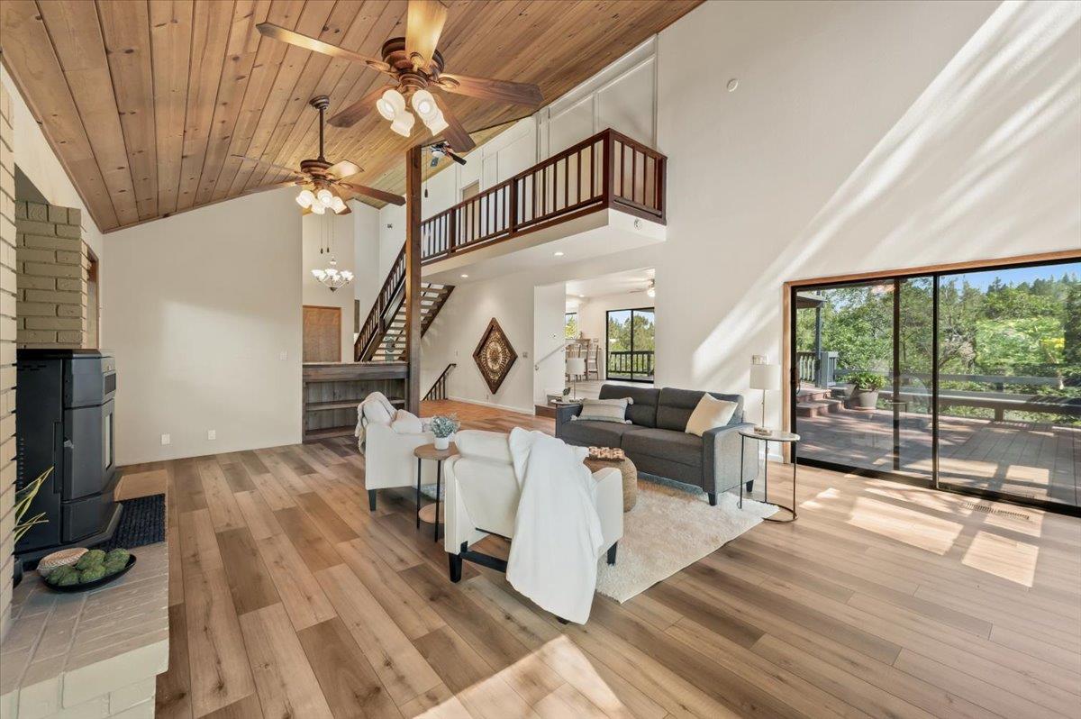 Troy Court, Grass Valley, California image 11