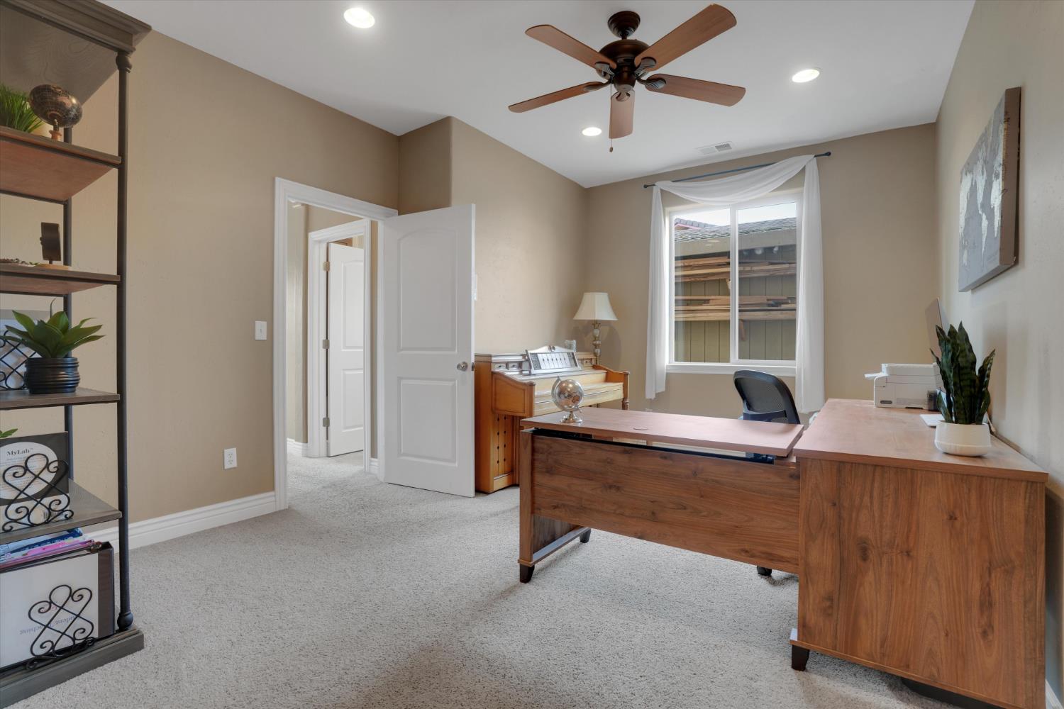 Dorchester Circle, Lodi, California image 6