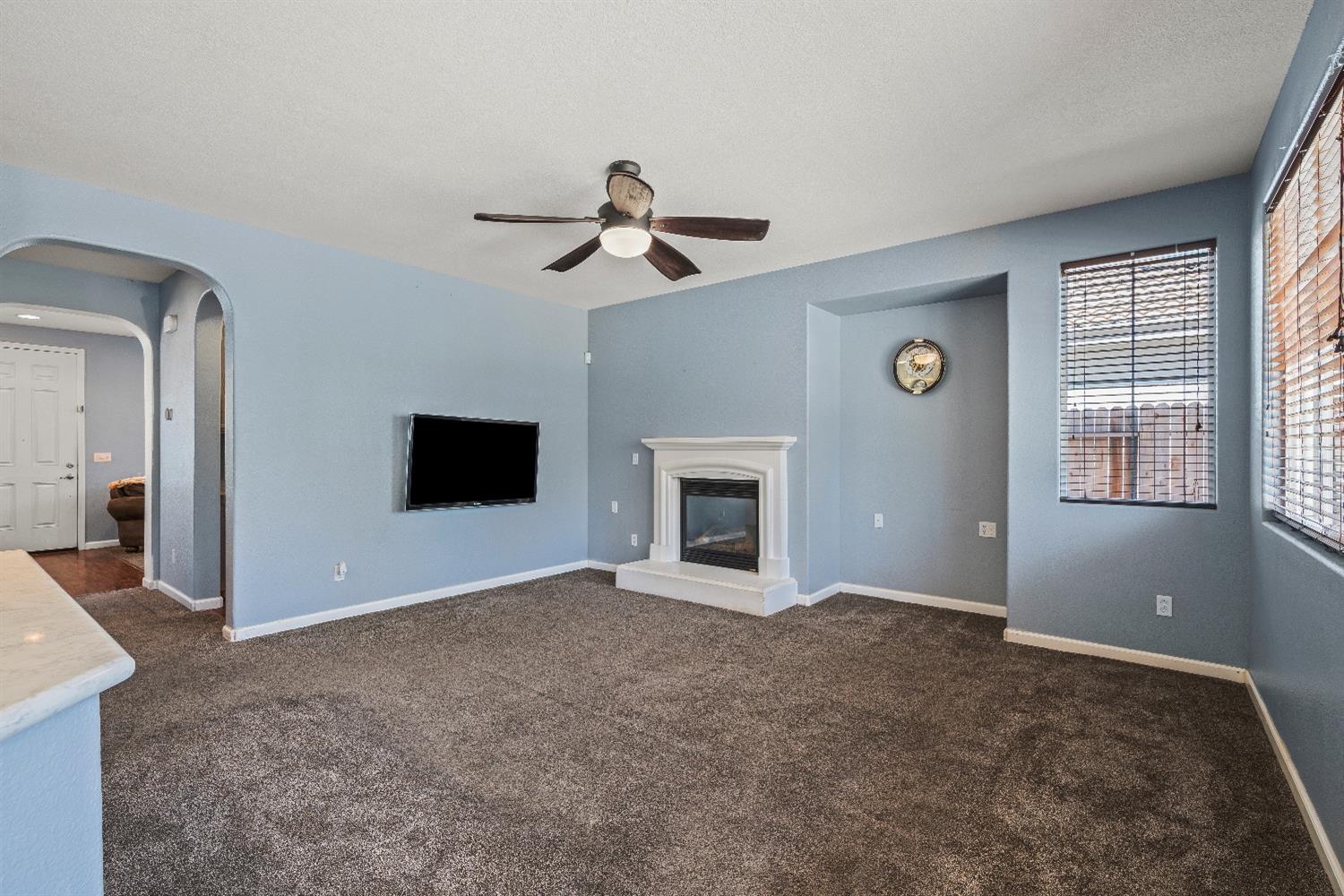 Detail Gallery Image 14 of 43 For 4151 Etoway Way, Rancho Cordova,  CA 95742 - 5 Beds | 3/1 Baths