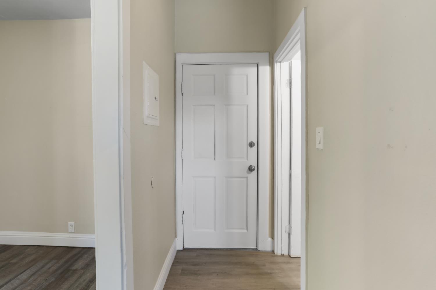 Detail Gallery Image 9 of 23 For 18 W 8th St, Tracy,  CA 95376 - – Beds | – Baths