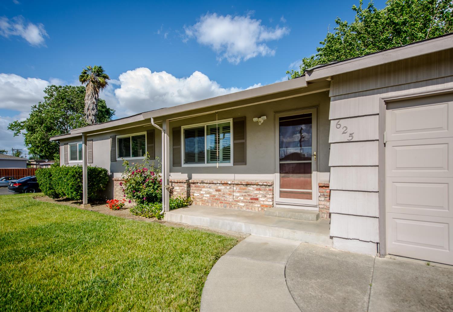 Detail Gallery Image 2 of 21 For 625 Denise Dr, Woodland,  CA 95776 - 3 Beds | 1 Baths