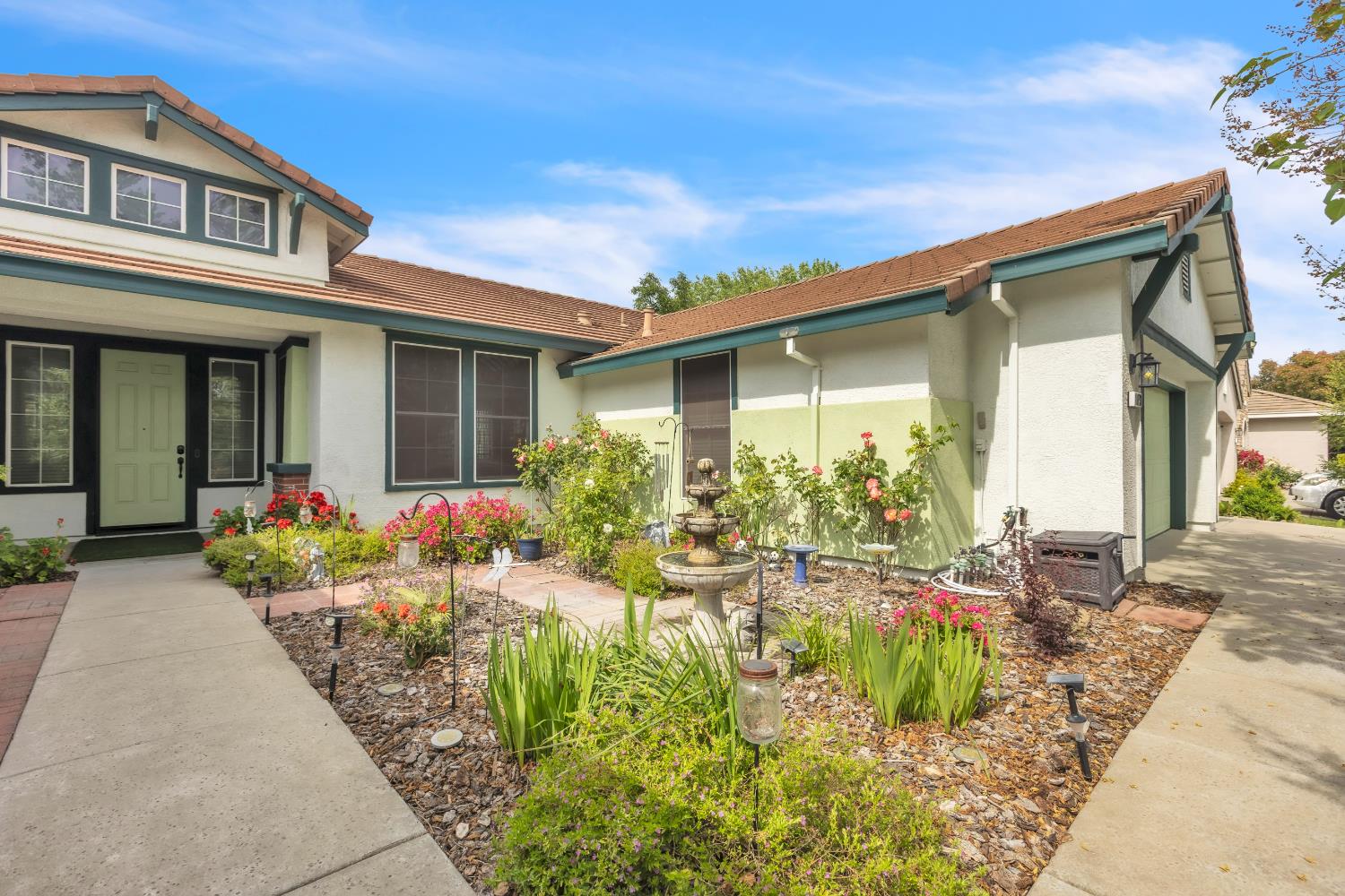 Detail Gallery Image 6 of 43 For 1073 Bronco Dr, Plumas Lake,  CA 95961 - 4 Beds | 2 Baths
