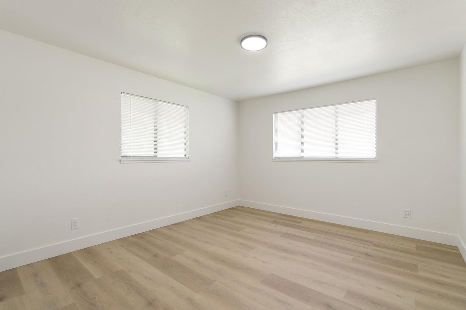 Detail Gallery Image 29 of 53 For 6612 13th St, Sacramento,  CA 95831 - 3 Beds | 2 Baths