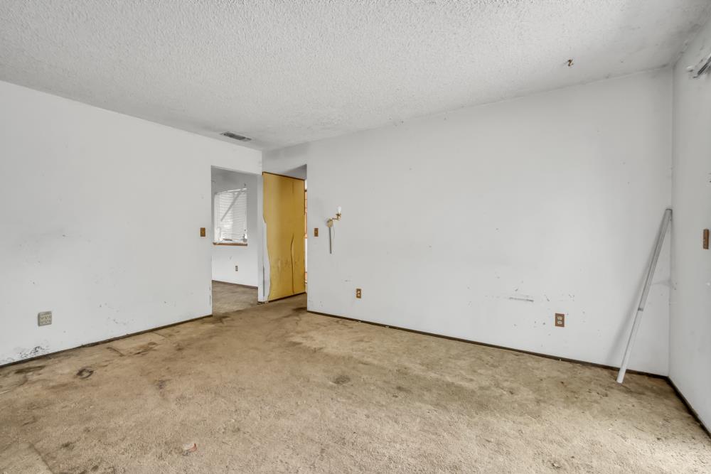 Detail Gallery Image 5 of 31 For 404 Porter Dr, Roseville,  CA 95678 - 3 Beds | 2 Baths