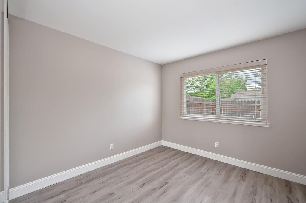 Detail Gallery Image 18 of 33 For 9620 Countryroads Dr, Sacramento,  CA 95827 - 4 Beds | 2 Baths