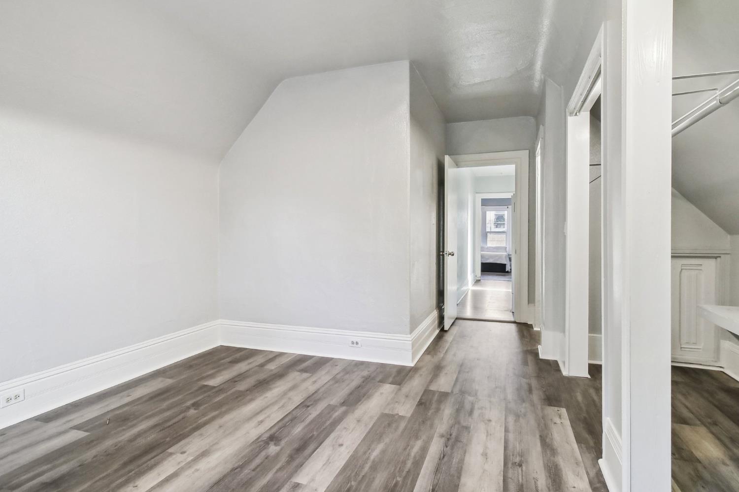 Detail Gallery Image 17 of 33 For 3133 Harrison St, Oakland,  CA 94611 - 4 Beds | 2 Baths