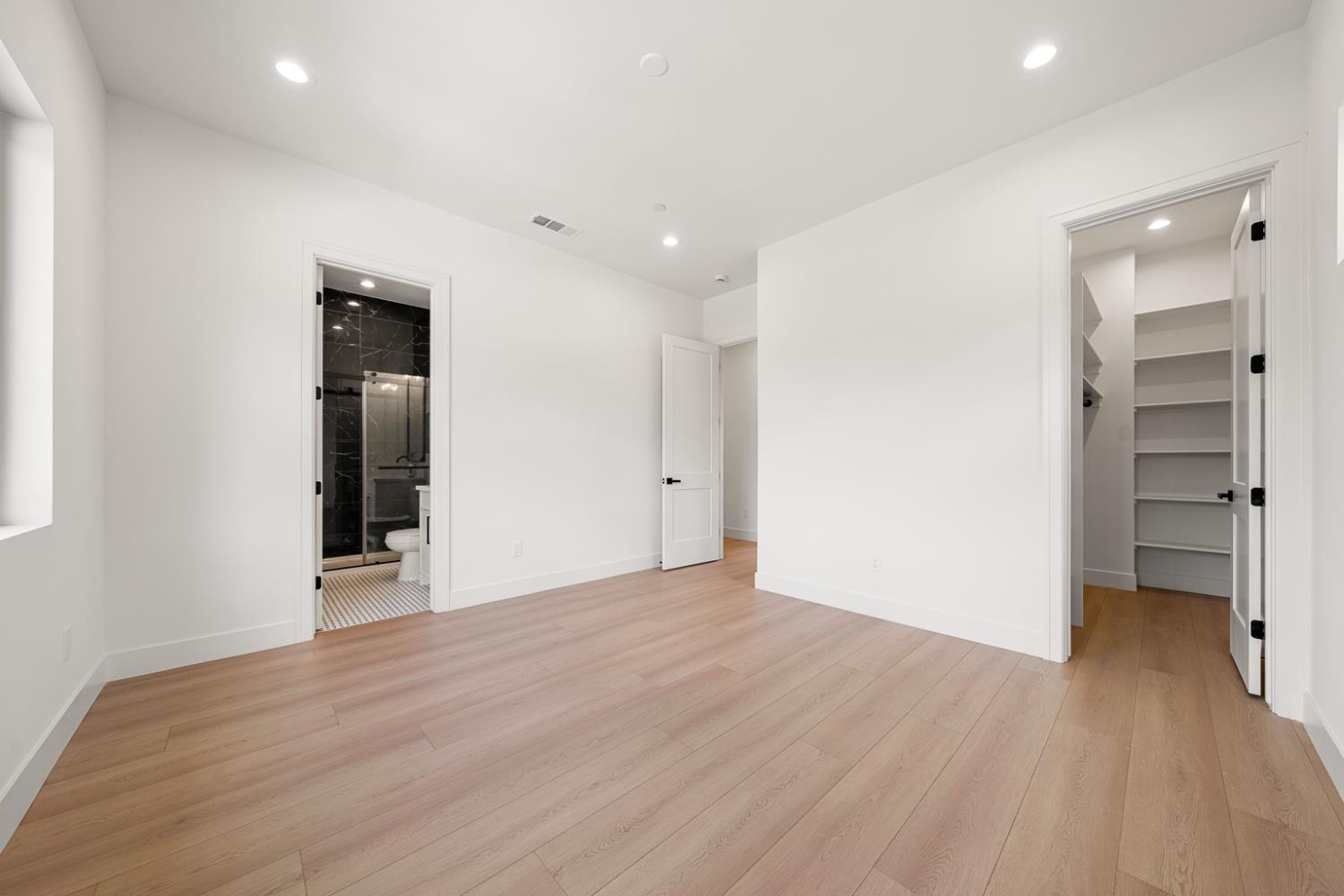 Detail Gallery Image 46 of 59 For 407 East St, Roseville,  CA 95678 - 4 Beds | 4 Baths