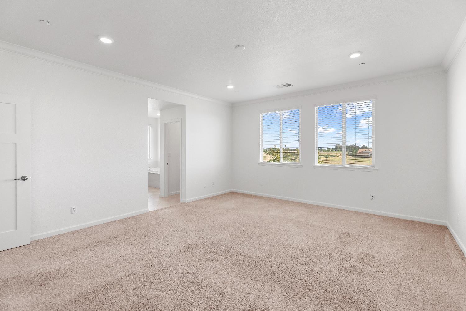 Detail Gallery Image 28 of 42 For 7450 Hanfield Dr, Sacramento,  CA 95829 - 4 Beds | 3/1 Baths