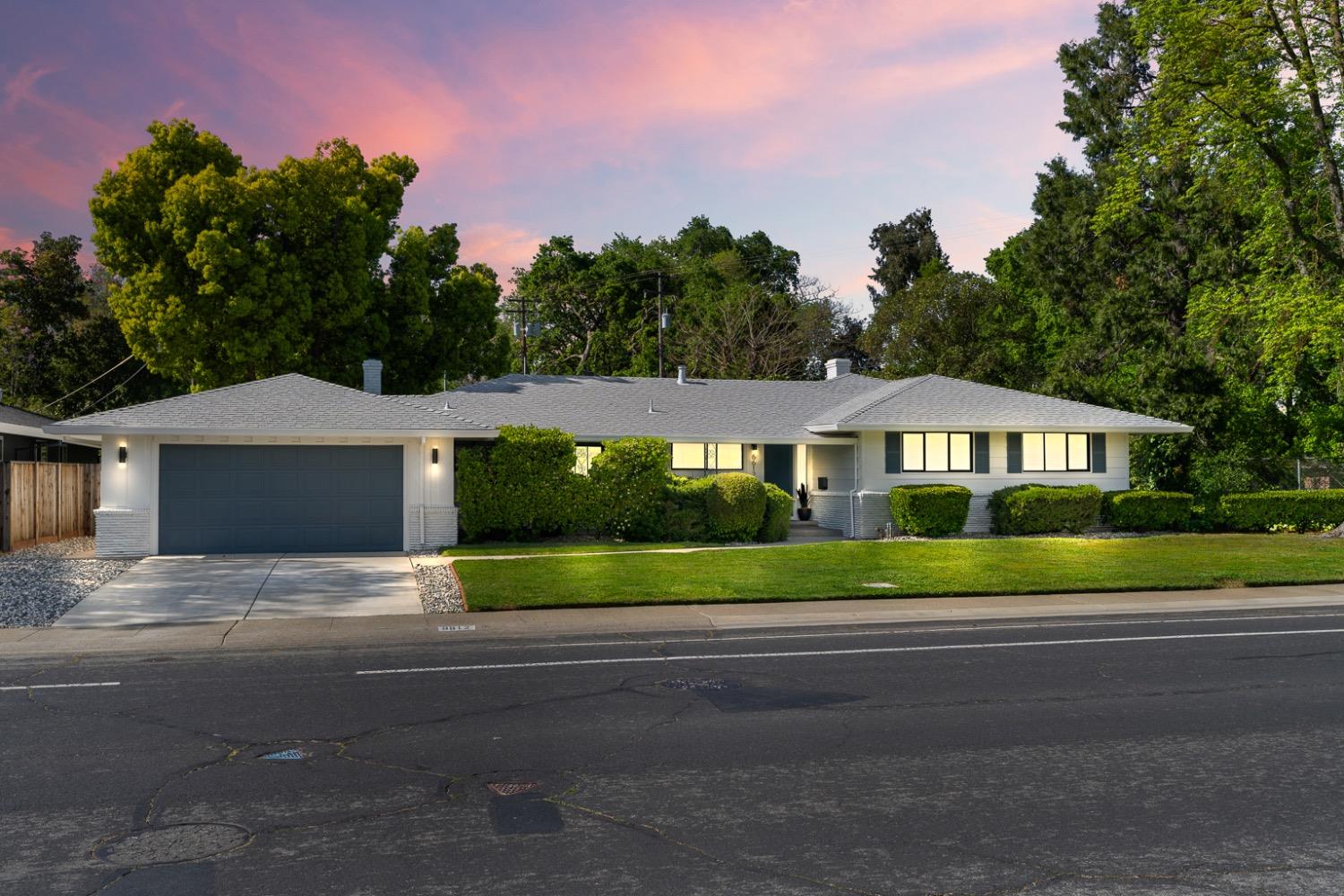 Detail Gallery Image 48 of 53 For 6612 13th St, Sacramento,  CA 95831 - 3 Beds | 2 Baths