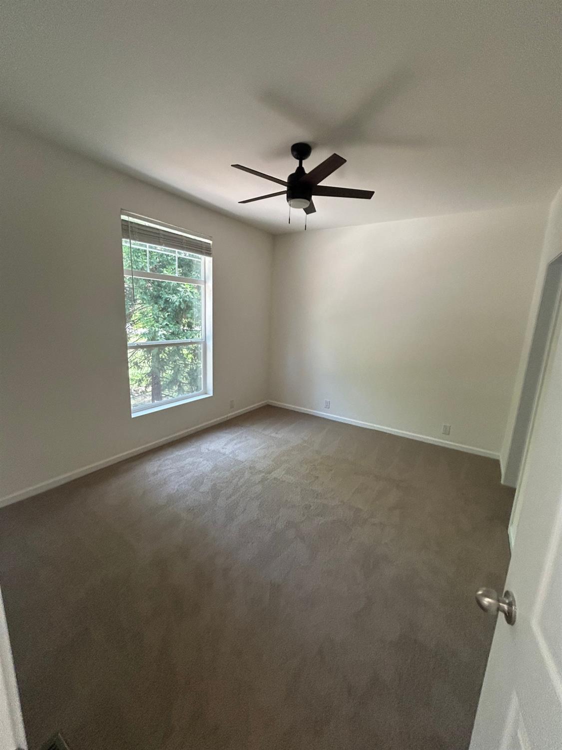 Detail Gallery Image 4 of 7 For 16814 Tudor Ln, Meadow Vista,  CA 95722 - 3 Beds | 2 Baths