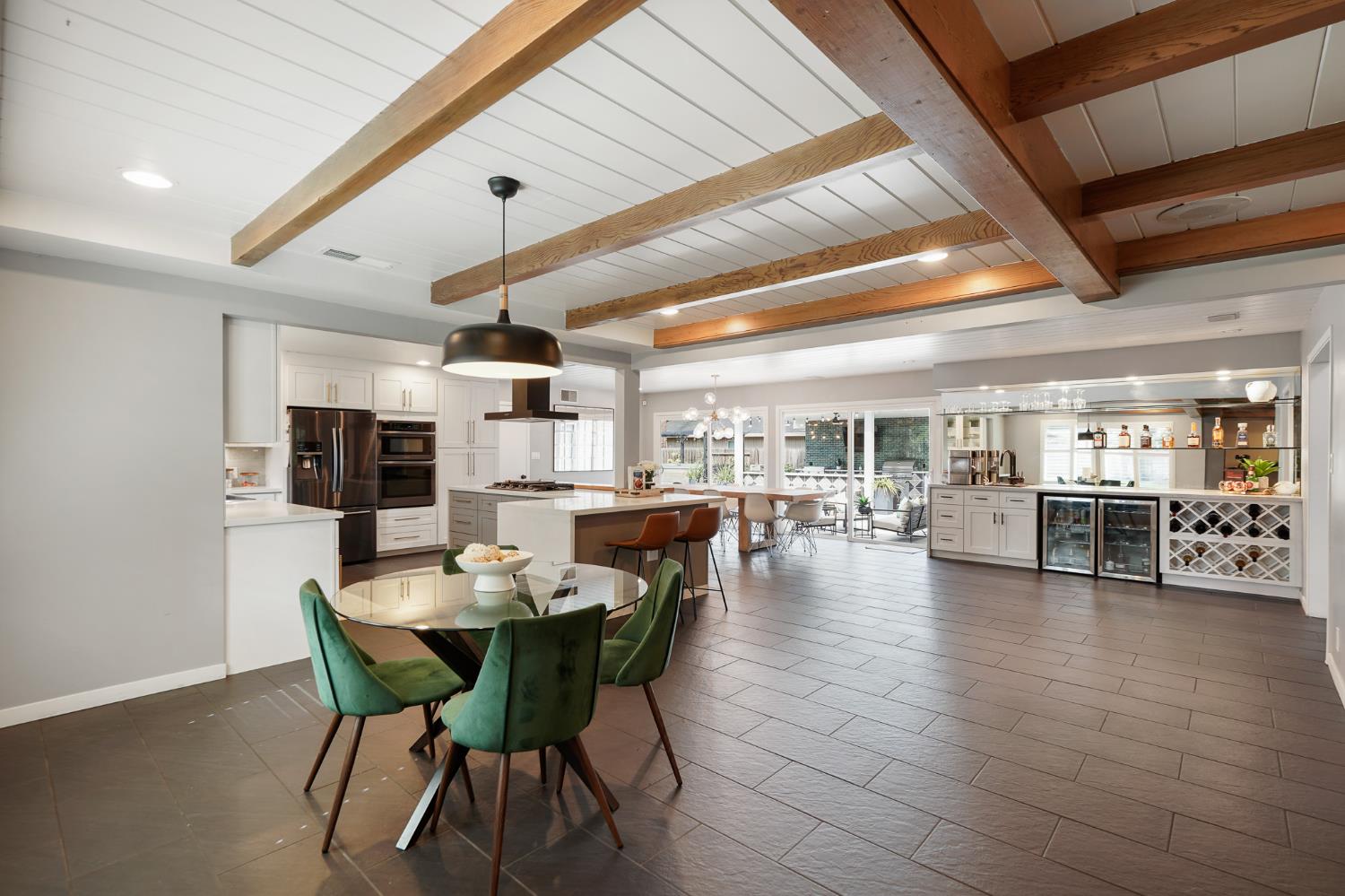 Detail Gallery Image 10 of 79 For 2321 Bonniebrook Dr, Stockton,  CA 95207 - 3 Beds | 2/1 Baths