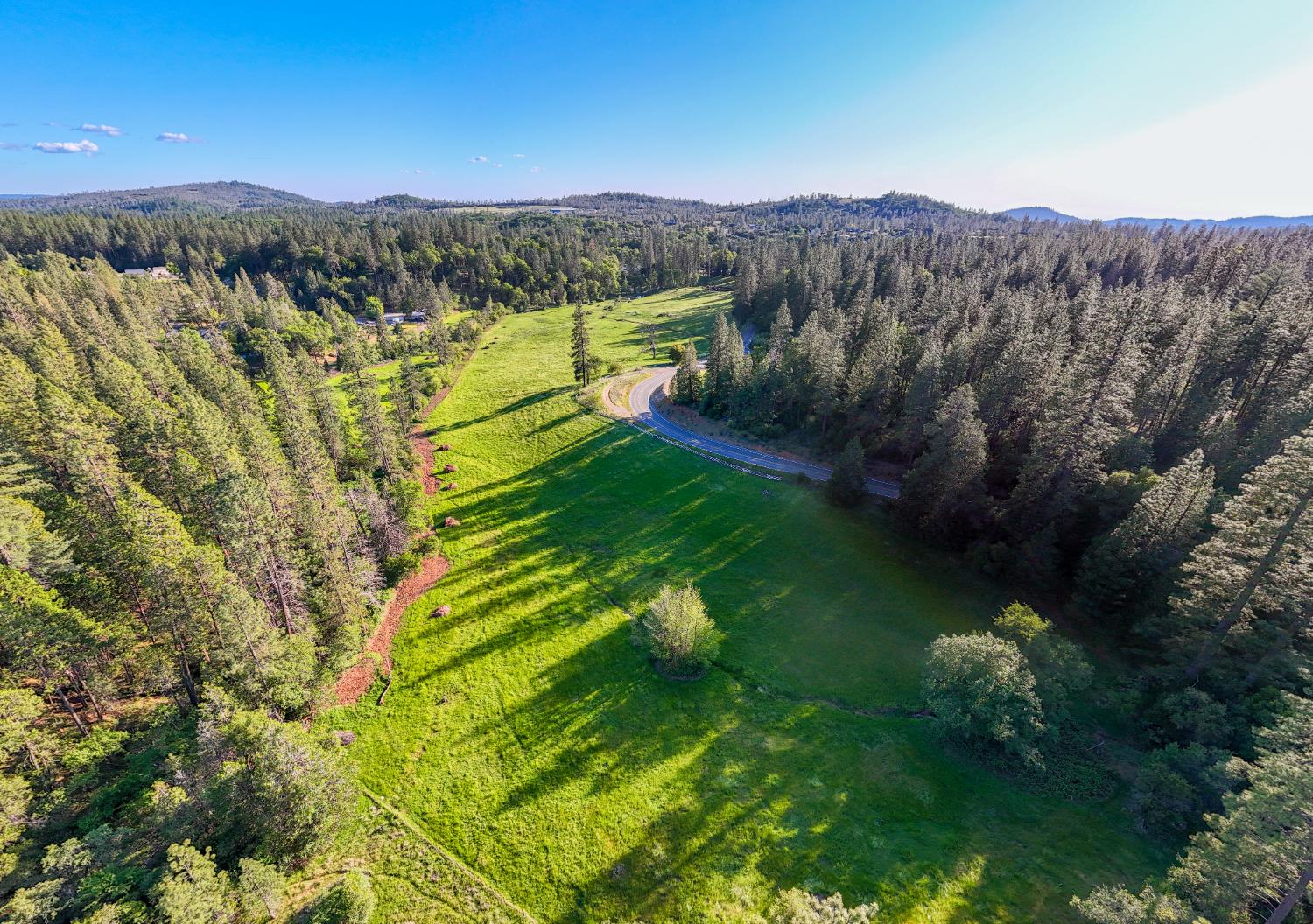 Detail Gallery Image 36 of 44 For 13615 Mccourtney Rd, Grass Valley,  CA 95949 - 2 Beds | 2/2 Baths